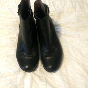 Black Dansko boots